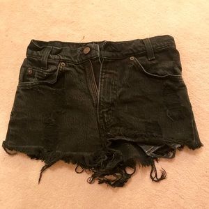 Black High Waisted Levi Jean Shorts